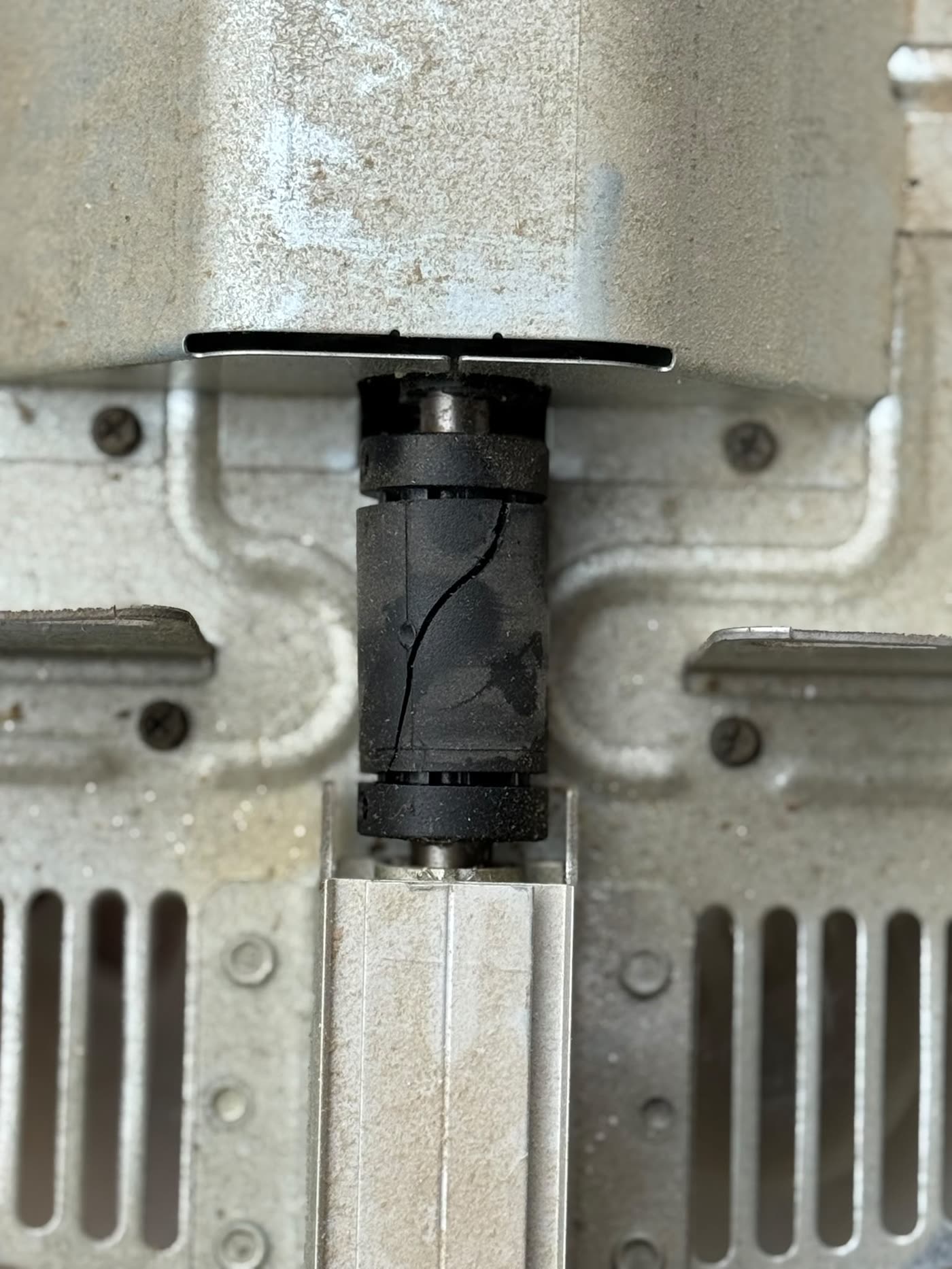 Cracked garage door opener trolley found during diagnosis